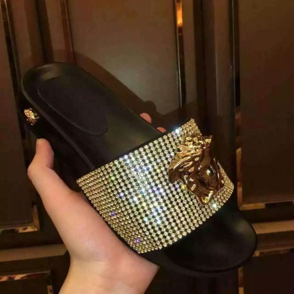 Versace Slippers For Women in 77988