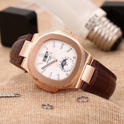 Patek Philippe Watches in 96333