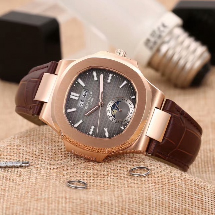 Patek Philippe Watches in 96334