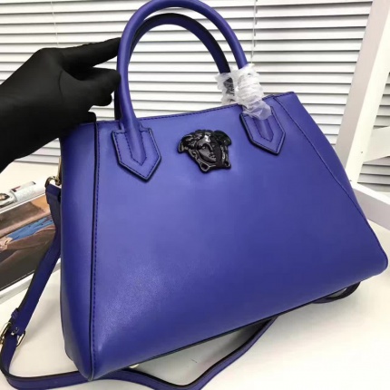Versace  AAA Quality Handbags in 96546