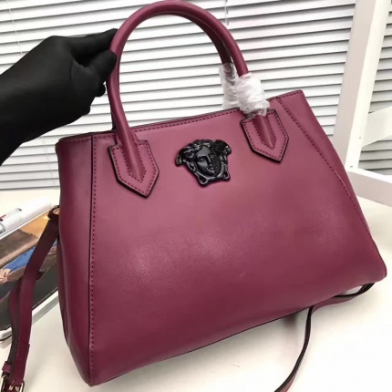 Versace  AAA Quality Handbags in 96548