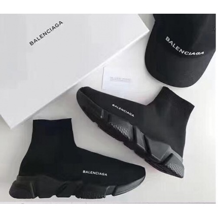 Balenciaga Sneakers For Men in 98594