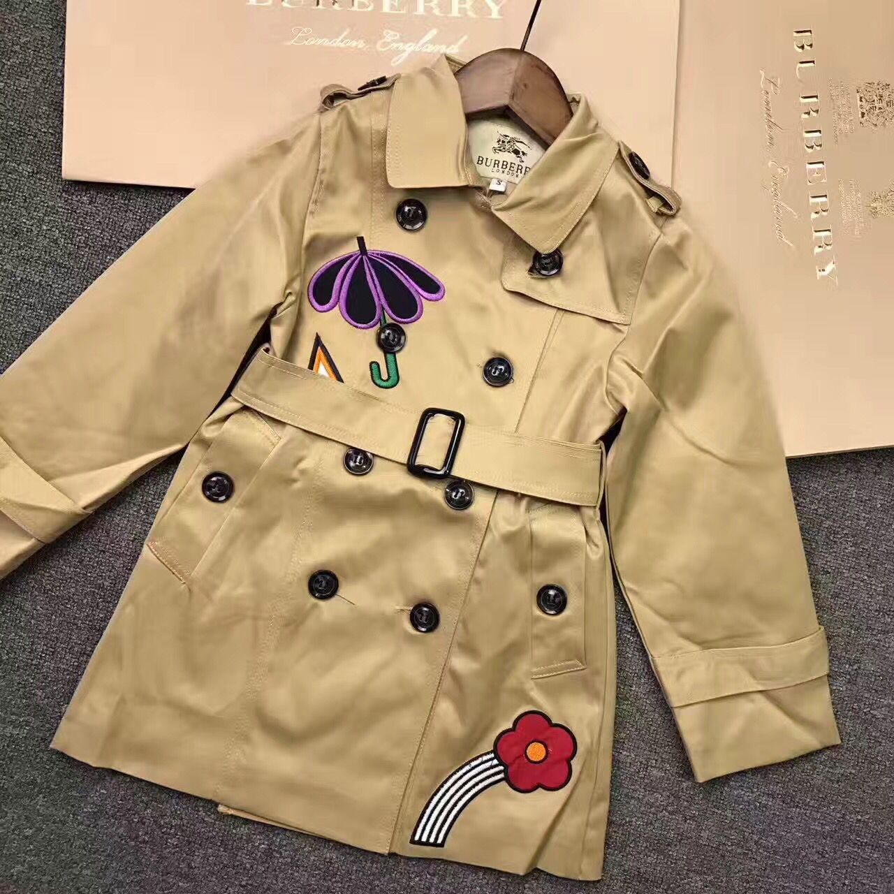 burberry trench coat kids yellow