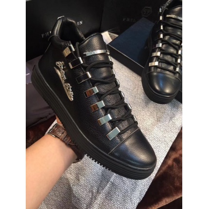 PP Sneakers For Men in 100028