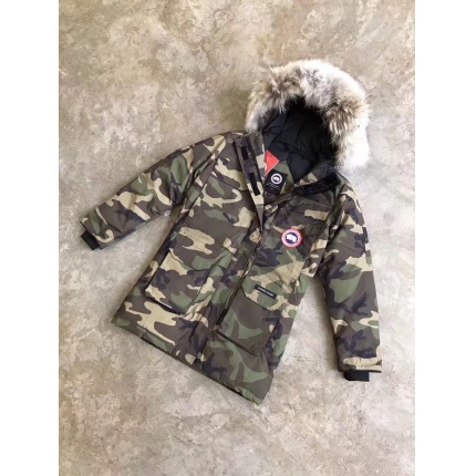 Canada Goose Down Jackets for Men in 98772