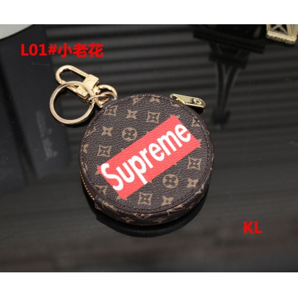 new Louis Vuitton supreme Bee tiger Keychain  in 101160