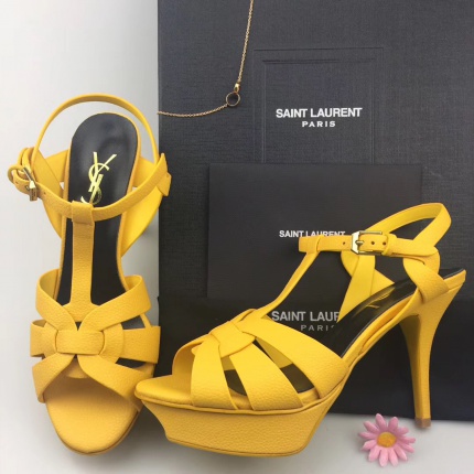 YSL Sandals For Women in 102192