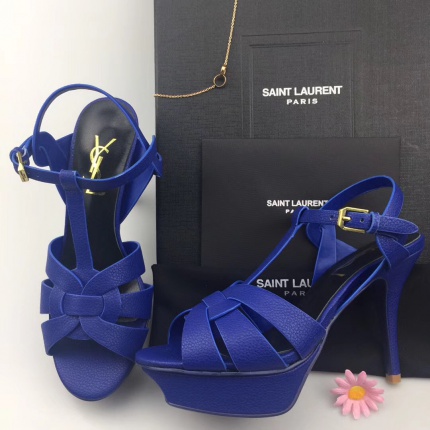 YSL Sandals For Women in 102193