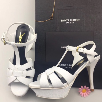 YSL Sandals For Women in 102194