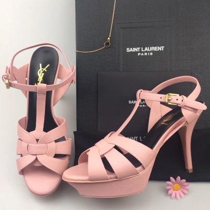 YSL Sandals For Women in 102196