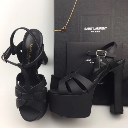 YSL Sandals For Women in 102199