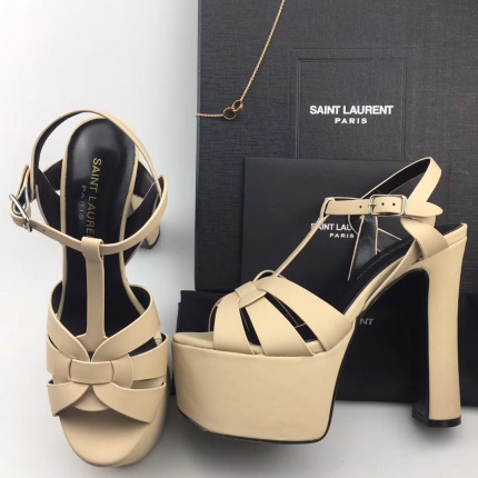 YSL Sandals For Women in 102200