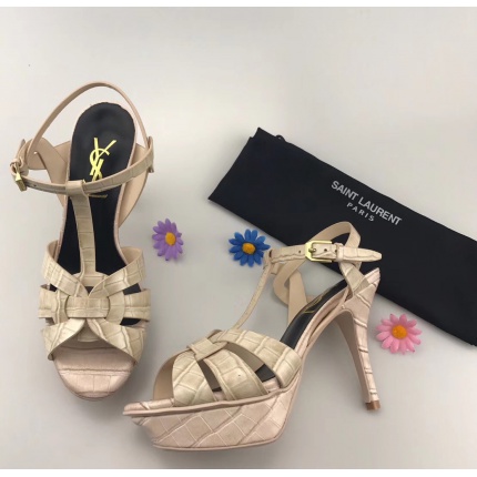 YSL Sandals For Women in 102202