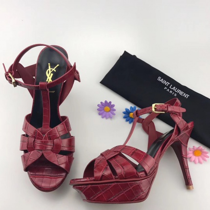 YSL Sandals For Women in 102203