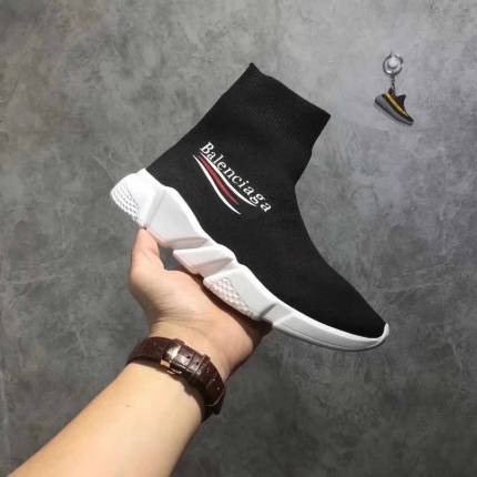Balenciaga Sneakers For Women in 102245
