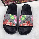 Gucci Slippers For Men in 102097