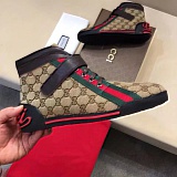 Gucci AAA Quality Sneakers For Men in 102305