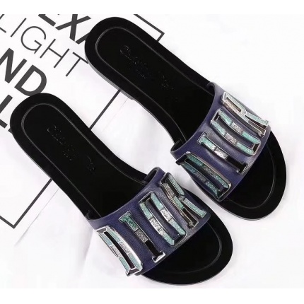Dior Slippers For Women in 104567