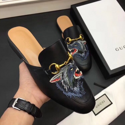 Gucci Loafers For Men  in 105858