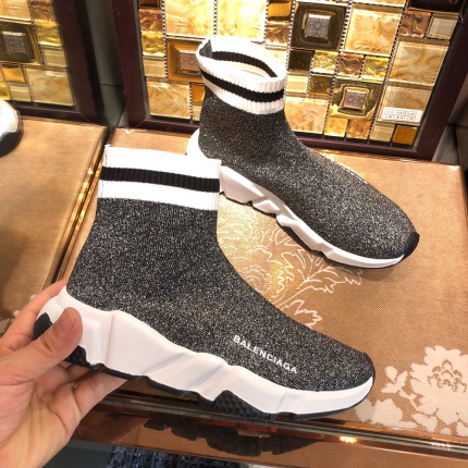 Balenciaga Sneakers For Women in 108773