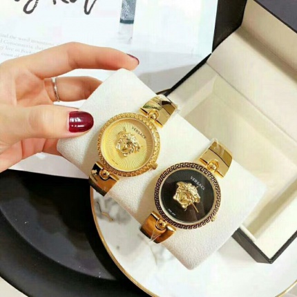 Cheap Fahion Versace Watches in 109471