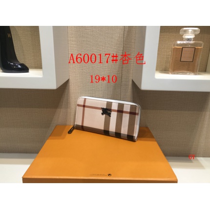 Cheap Burberry Wallet  in 109849
