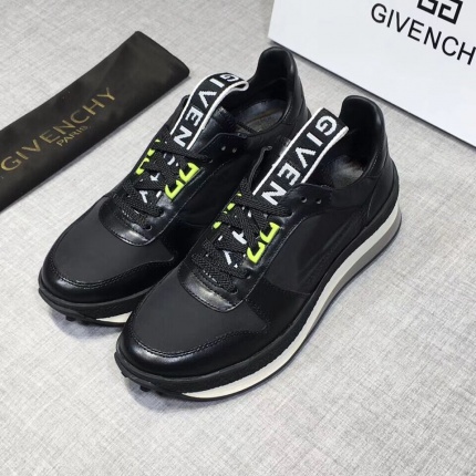 2018 New Givenchy Sneakers For Men in 110454