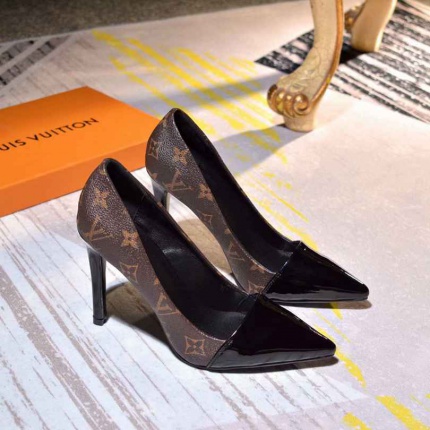 2018 New Louis Vuitton Pumps For Women  in 110976