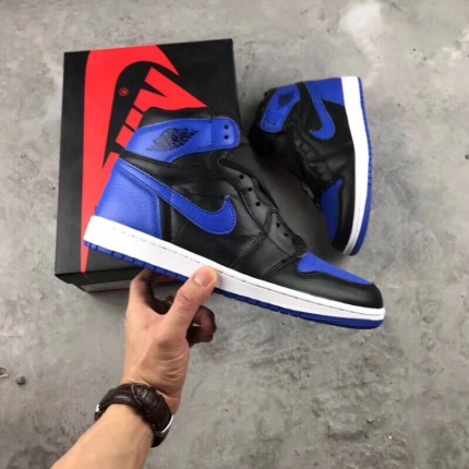 Air Jordan 1 Sneakers size 36-45 in 111476