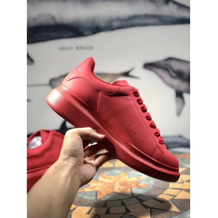 Top Quality 2018 New Alexander Mcqueen Sneakers in new Colors  in 111671
