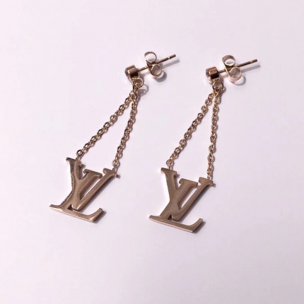 Louis Vuitton Earrings in 111767