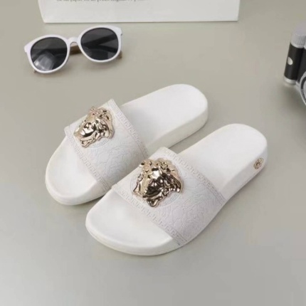 2019 New Arrivals New Colors Versace Chain slippers For unisex  in 116734