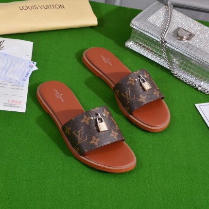 2019 New Arrivals Louis Vuitton Slippers For Women in 117018