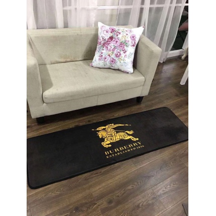 New Arrivals Burberry Blanket in 117642