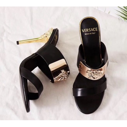 New Arrivals Versace Sandals For Women in 117646