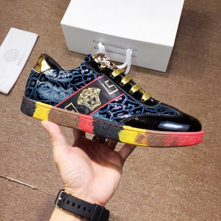 Versace Sneakers For Men in 117913