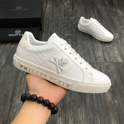 PP Sneakers For Men in 118027