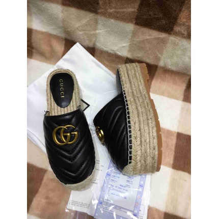 Gucci Loafers For Women in 120361