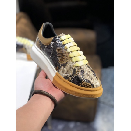 Alexander Mcqueen Sneakers For Men in 122399