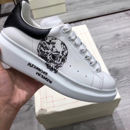 Alexander Mcqueen Sneakers For Men in 122422