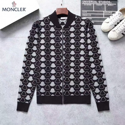 MONCL Sweaters for Men in 122885