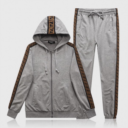 Fendi Tracksuits for Men in 122931