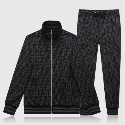 Fendi Tracksuits for Men in 122938
