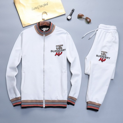 Burberry Tracksuits for Men in 122949