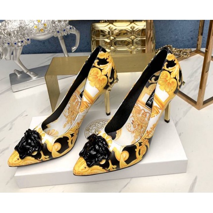 New Arrivals Versace Pumps For Women in 123236
