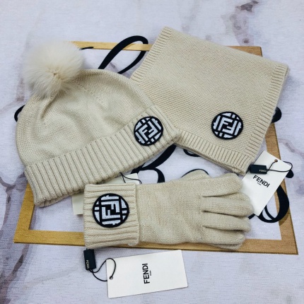 New Arrivals Fendi Winter Sets Scarf Hat Gloves in 123316