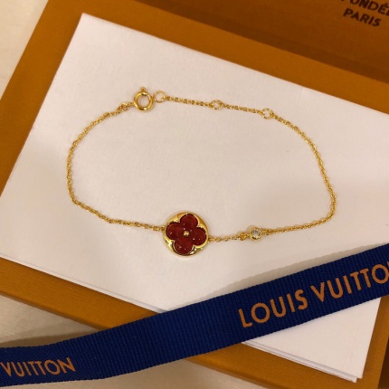Louis Vuitton Bracelets in 124476