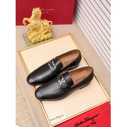 Ferragamo Dress Shoes For Men in 125240