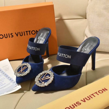 LV Pumps For Women in 126106
