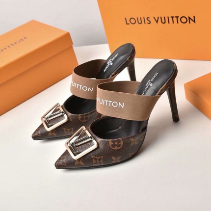 LV Pumps For Women in 126110